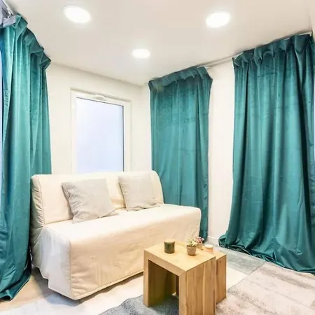 Апартаменты X Petit Chateau Proche De Bastille / Gare De Lyon